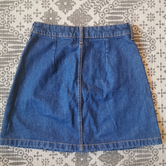 H&M Divided Denim Skirt Size 4 - Picture 2 of 3